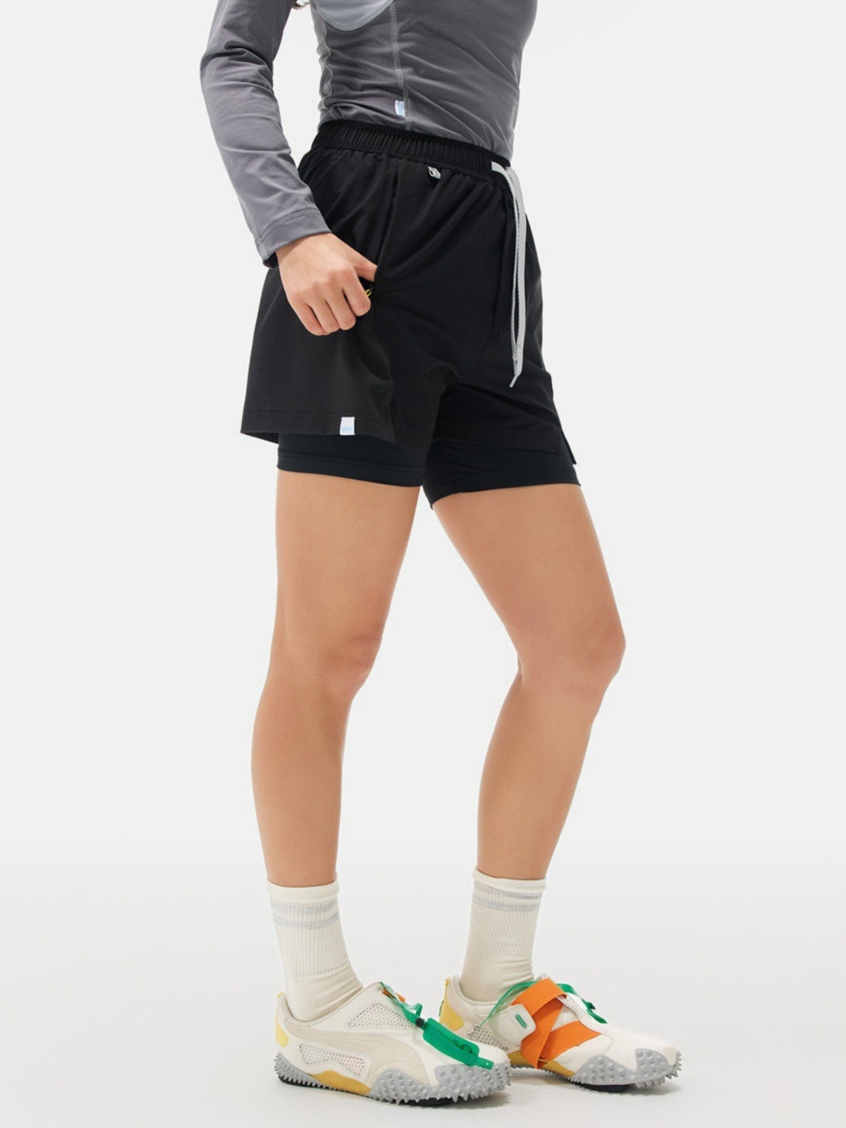 AlpGear - Unisex Quick-Dry 2-in-1 Anti-Exposure Athletic Shorts